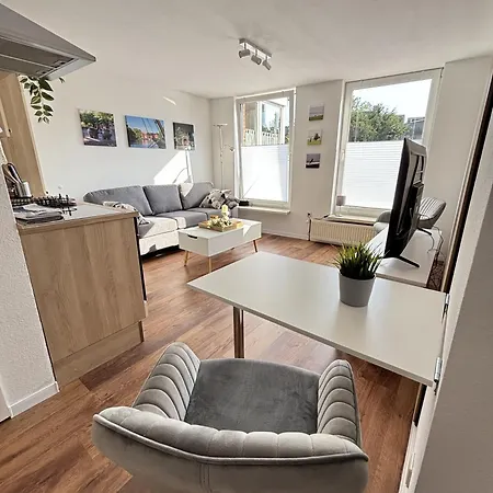 Luettje Delftkamerke Apartment *